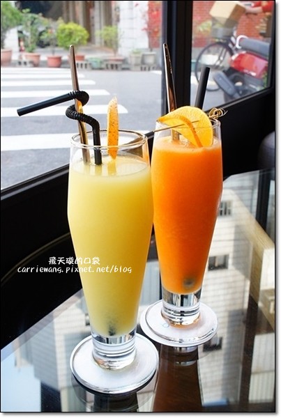 【台中蛋糕甜點】i sweet法國甜點沙龍。Bistro88甜點工作室，空間明亮，甜點可愛 @飛天璇的口袋