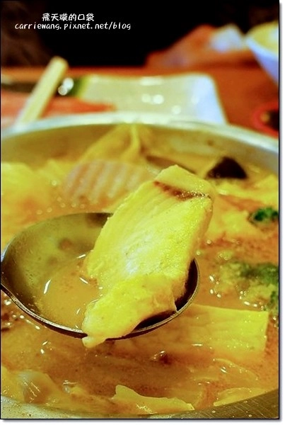 鬼椒一番麻辣小火鍋 和美店｜湯頭創意獨特，食材健康用心，中部第一家分店，一開幕就氣勢如虹 @飛天璇的口袋