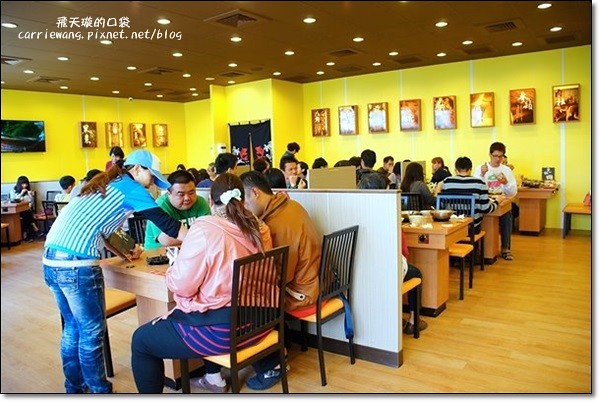 鬼椒一番麻辣小火鍋 和美店｜湯頭創意獨特，食材健康用心，中部第一家分店，一開幕就氣勢如虹 @飛天璇的口袋