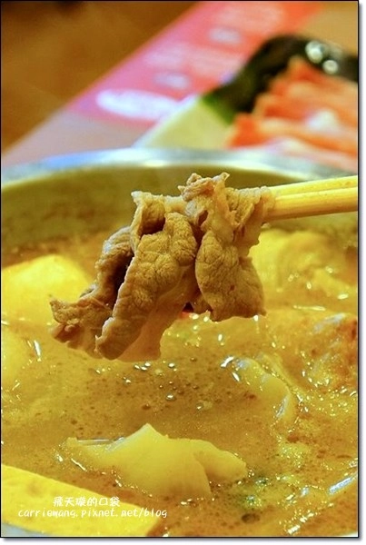 鬼椒一番麻辣小火鍋 和美店｜湯頭創意獨特，食材健康用心，中部第一家分店，一開幕就氣勢如虹 @飛天璇的口袋