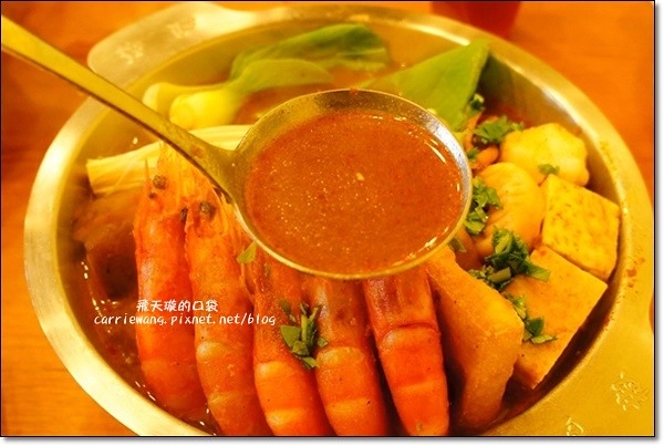 鬼椒一番麻辣小火鍋 和美店｜湯頭創意獨特，食材健康用心，中部第一家分店，一開幕就氣勢如虹 @飛天璇的口袋