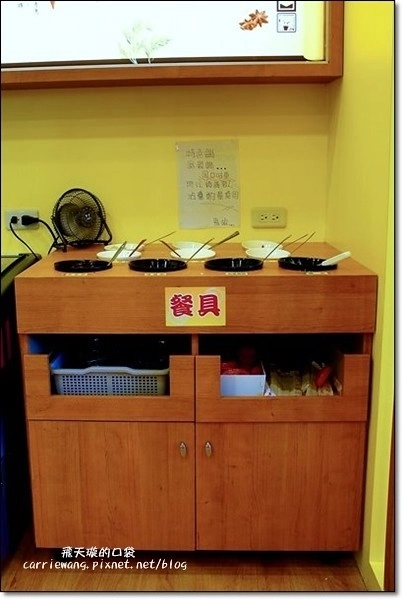 鬼椒一番麻辣小火鍋 和美店｜湯頭創意獨特，食材健康用心，中部第一家分店，一開幕就氣勢如虹 @飛天璇的口袋