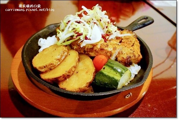 【台中餐廳推薦】杯子田．Cupfoods Farm。創意時尚料理，Fusion風味做法 @飛天璇的口袋