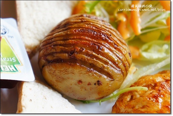 【台中早午餐】奧樂美特．Olimato Bistro。北屯地區精緻大份量早午餐推薦(2/13~2/23開幕期間，兩人同行第二人半價) @飛天璇的口袋