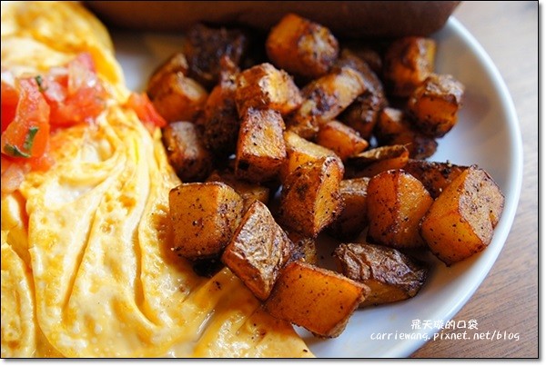 【台中早午餐】奧樂美特．Olimato Bistro。北屯地區精緻大份量早午餐推薦(2/13~2/23開幕期間，兩人同行第二人半價) @飛天璇的口袋