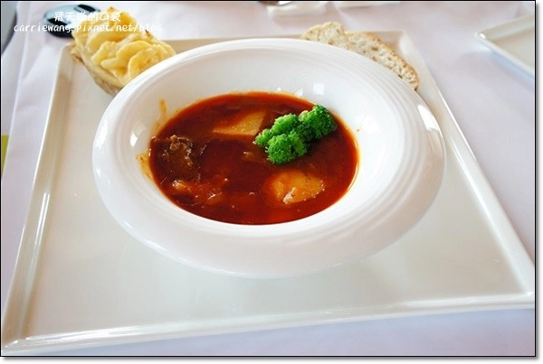 【台中蛋糕甜點】蝴蝶橋甜點美食莊園。法式甜點吸睛又華麗，腹地廣大環境悠閒，北屯區美食又一發 @飛天璇的口袋