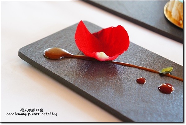 【台中蛋糕甜點】蝴蝶橋甜點美食莊園。法式甜點吸睛又華麗，腹地廣大環境悠閒，北屯區美食又一發 @飛天璇的口袋