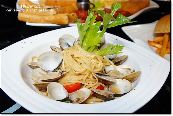 鄰居家 Next Door｜餐點份量十足，道地美式早午餐，永康街美食新選擇 @飛天璇的口袋