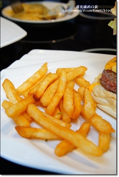 鄰居家 Next Door｜餐點份量十足，道地美式早午餐，永康街美食新選擇 @飛天璇的口袋