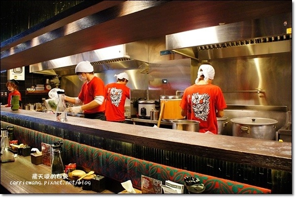 鷹流辛味噌拉麵(惡鬼warugaki)｜重口味的辛味噌拉麵，滿滿的膠原蛋白，辣度直搗腦門 @飛天璇的口袋