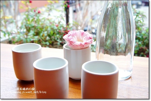 【台中下午茶】KOPHY。轉角遇見咖啡哲理，品嚐悠閒的生活溫度，甜點是午后最美的小確幸 @飛天璇的口袋