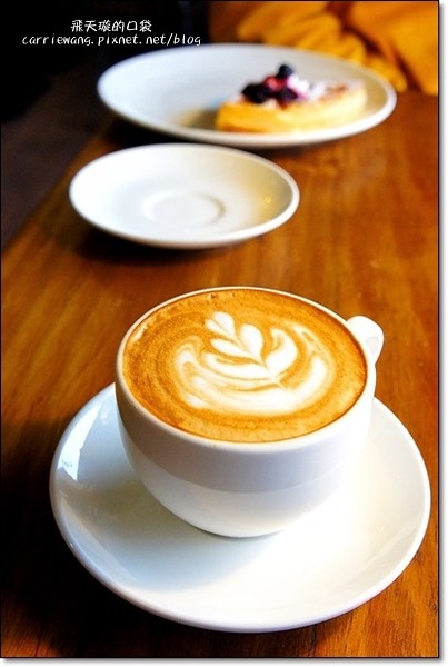 台中太平｜巫師咖啡．超厚日式鬆餅，自家煎焙咖啡豆 @飛天璇的口袋