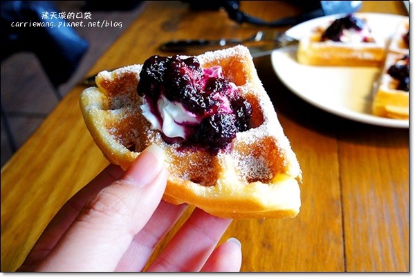 台中太平｜巫師咖啡．超厚日式鬆餅，自家煎焙咖啡豆 @飛天璇的口袋
