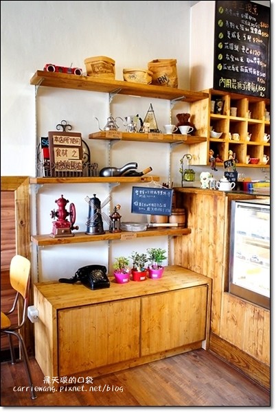 台中太平｜巫師咖啡．超厚日式鬆餅，自家煎焙咖啡豆 @飛天璇的口袋