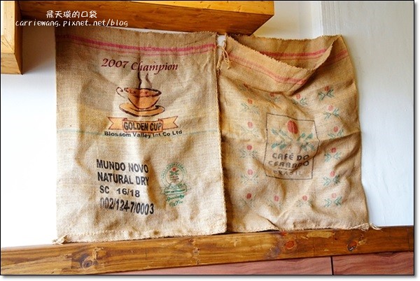 台中太平｜巫師咖啡．超厚日式鬆餅，自家煎焙咖啡豆 @飛天璇的口袋