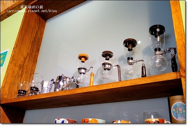 台中太平｜巫師咖啡．超厚日式鬆餅，自家煎焙咖啡豆 @飛天璇的口袋