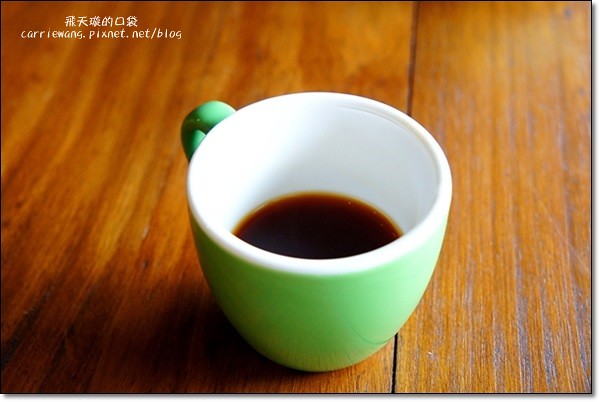 台中太平｜巫師咖啡．超厚日式鬆餅，自家煎焙咖啡豆 @飛天璇的口袋