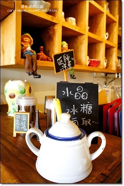 台中太平｜巫師咖啡．超厚日式鬆餅，自家煎焙咖啡豆 @飛天璇的口袋