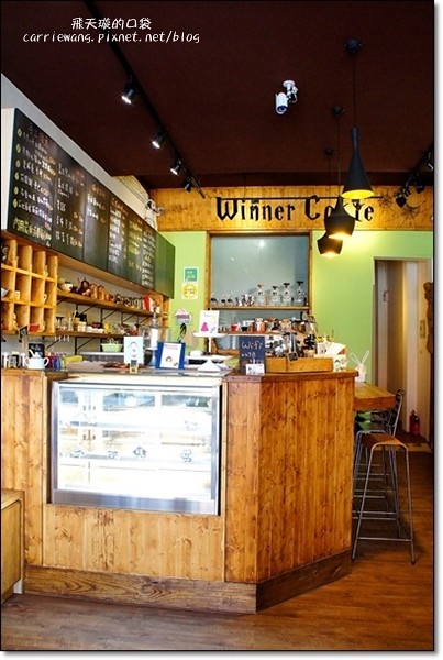 台中太平｜巫師咖啡．超厚日式鬆餅，自家煎焙咖啡豆 @飛天璇的口袋