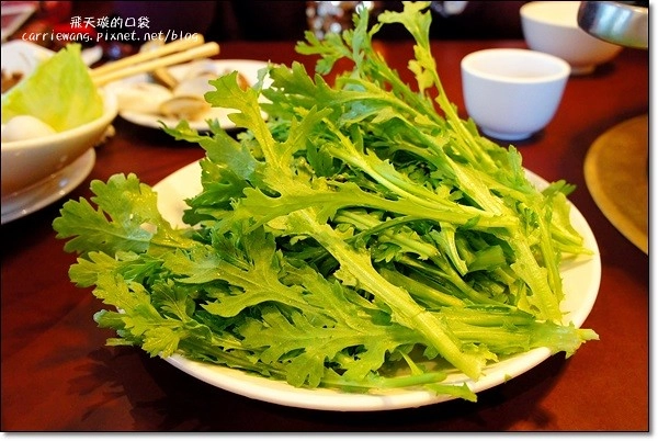 【台中火鍋餐廳】十八梯麻辣鍋。不麻不辣的麻辣火鍋，聽說羅非魚鍋是最推薦的？ @飛天璇的口袋