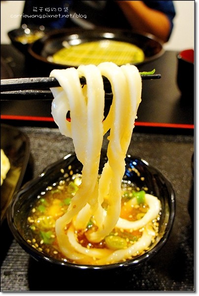 【台中日式餐廳】鬼瓦烏龍麵。日本香川讚岐手打烏龍麵，Q彈清爽又古溜(試賣期間3/16~3/21有折扣優惠) @飛天璇的口袋