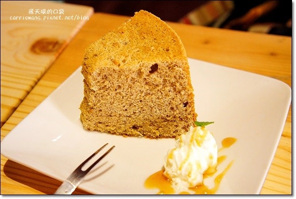 【台中下午茶】拾光机。拾光機壹號重新啟航，將老宅賦予新生命，日式木造建築環境更優，氛圍更棒 @飛天璇的口袋