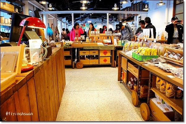 台北四四南村｜現代與復古衝突的美感，在眷村裡尋找歷史的足跡，好丘 good cho’s貝果 @飛天璇的口袋