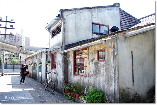 台北四四南村｜現代與復古衝突的美感，在眷村裡尋找歷史的足跡，好丘 good cho’s貝果 @飛天璇的口袋