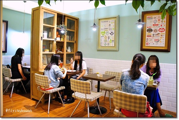 【台中下午茶】Hana Cafe。日系鄉村雜貨風店，環境溫馨可愛@台中新光三越B1 @飛天璇的口袋