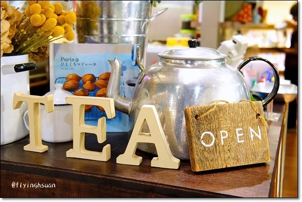 【台中下午茶】Hana Cafe。日系鄉村雜貨風店，環境溫馨可愛@台中新光三越B1 @飛天璇的口袋