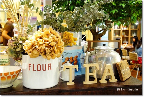 【台中下午茶】Hana Cafe。日系鄉村雜貨風店，環境溫馨可愛@台中新光三越B1 @飛天璇的口袋