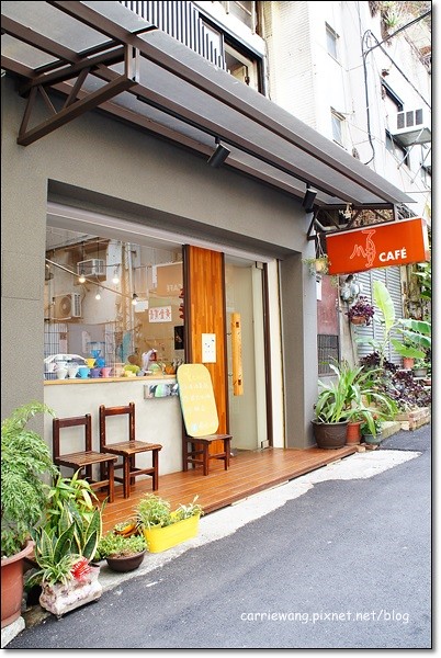 【台中下午茶】順咖啡．Soon Caf&eacute;。樸實小巧的咖啡館，咖啡好喝，甜點好吃&hellip; @飛天璇的口袋