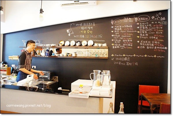 【台中下午茶】順咖啡．Soon Caf&eacute;。樸實小巧的咖啡館，咖啡好喝，甜點好吃&hellip; @飛天璇的口袋