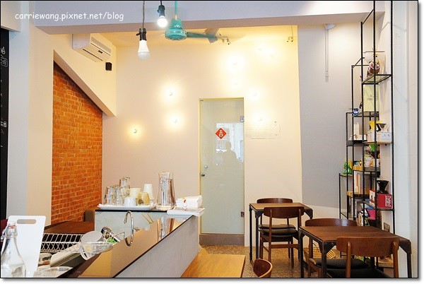 【台中下午茶】順咖啡．Soon Caf&eacute;。樸實小巧的咖啡館，咖啡好喝，甜點好吃&hellip; @飛天璇的口袋