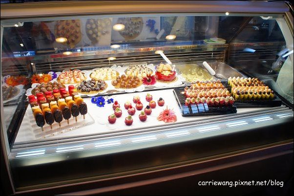 【台中蛋糕甜點】8巷23號 Orobello。義大利西西里手工蛋糕/冰淇淋專賣店，義大利師傅手工製作(外帶母親節蛋糕即日起預定打8折) @飛天璇的口袋