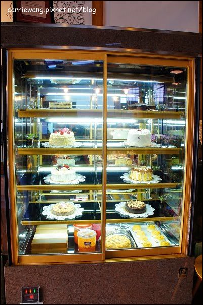 【台中蛋糕甜點】8巷23號 Orobello。義大利西西里手工蛋糕/冰淇淋專賣店，義大利師傅手工製作(外帶母親節蛋糕即日起預定打8折) @飛天璇的口袋