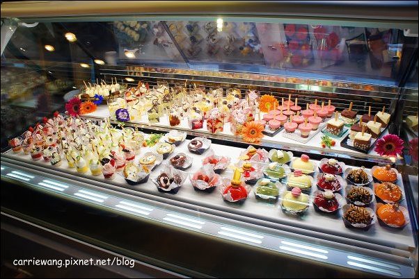 【台中蛋糕甜點】8巷23號 Orobello。義大利西西里手工蛋糕/冰淇淋專賣店，義大利師傅手工製作(外帶母親節蛋糕即日起預定打8折) @飛天璇的口袋