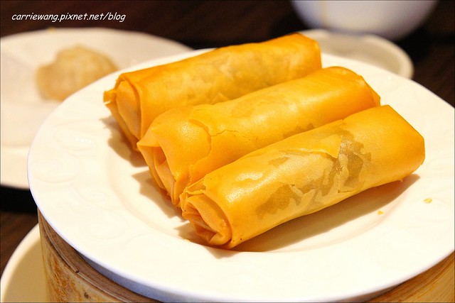 【台中港式飲茶】哄供茶餐廳。香港師傅坐陣，餐點便宜又超值，4/11(五)前全面打6折 @飛天璇的口袋