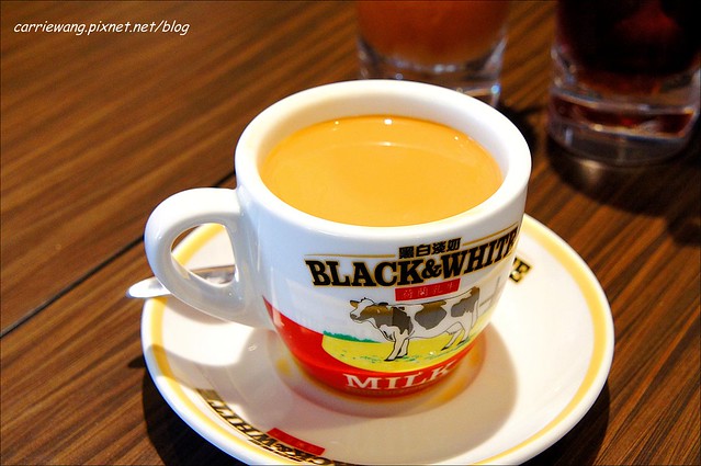 【台中港式飲茶】哄供茶餐廳。香港師傅坐陣，餐點便宜又超值，4/11(五)前全面打6折 @飛天璇的口袋