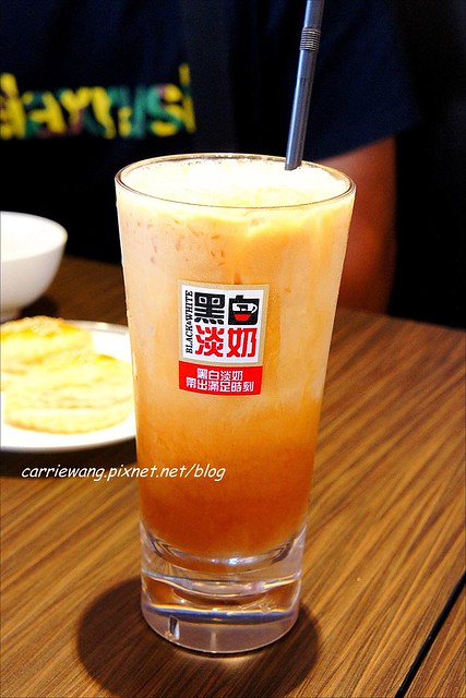 【台中港式飲茶】哄供茶餐廳。香港師傅坐陣，餐點便宜又超值，4/11(五)前全面打6折 @飛天璇的口袋