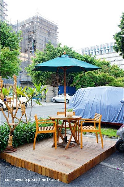 【台中下午茶】Dan Man Cafe．丹曼咖啡。隱身在巷弄間的老宅咖啡館，用碗喝咖啡，你試過嗎？ @飛天璇的口袋