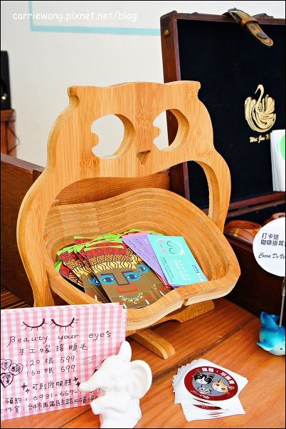 【台中下午茶】Dan Man Cafe．丹曼咖啡。隱身在巷弄間的老宅咖啡館，用碗喝咖啡，你試過嗎？ @飛天璇的口袋