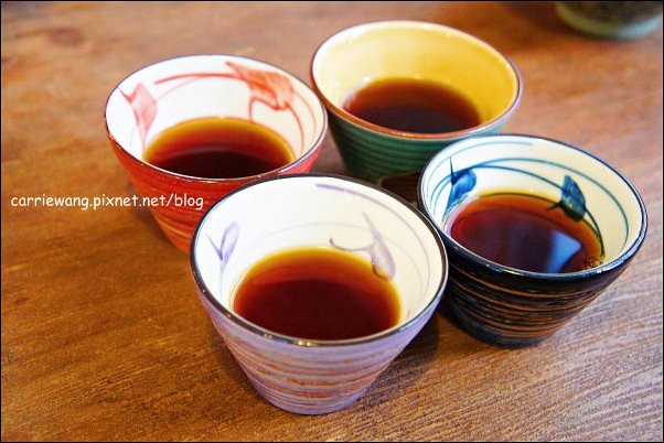 【台中下午茶】Dan Man Cafe．丹曼咖啡。隱身在巷弄間的老宅咖啡館，用碗喝咖啡，你試過嗎？ @飛天璇的口袋