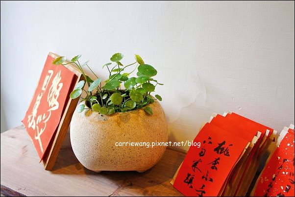 【台中下午茶】Dan Man Cafe．丹曼咖啡。隱身在巷弄間的老宅咖啡館，用碗喝咖啡，你試過嗎？ @飛天璇的口袋