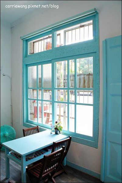 【台中下午茶】Dan Man Cafe．丹曼咖啡。隱身在巷弄間的老宅咖啡館，用碗喝咖啡，你試過嗎？ @飛天璇的口袋