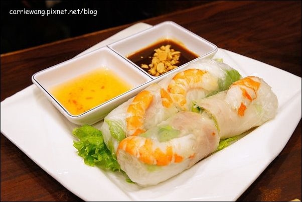 【台北美食推薦】誠記越南麵食館。30年的好味道，每一道都很出色，永康街排隊好料理 @飛天璇的口袋