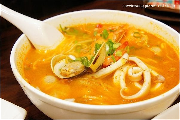 【台北美食推薦】誠記越南麵食館。30年的好味道，每一道都很出色，永康街排隊好料理 @飛天璇的口袋