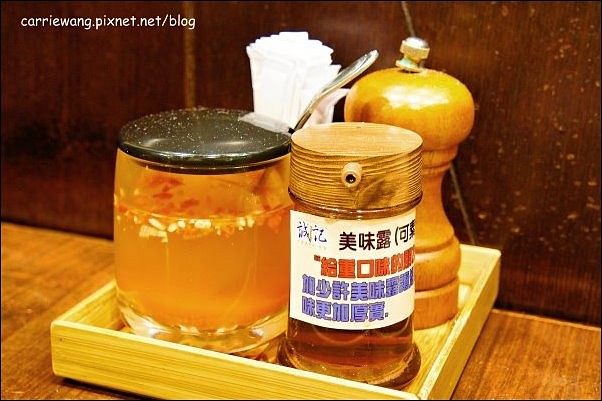 【台北美食推薦】誠記越南麵食館。30年的好味道，每一道都很出色，永康街排隊好料理 @飛天璇的口袋