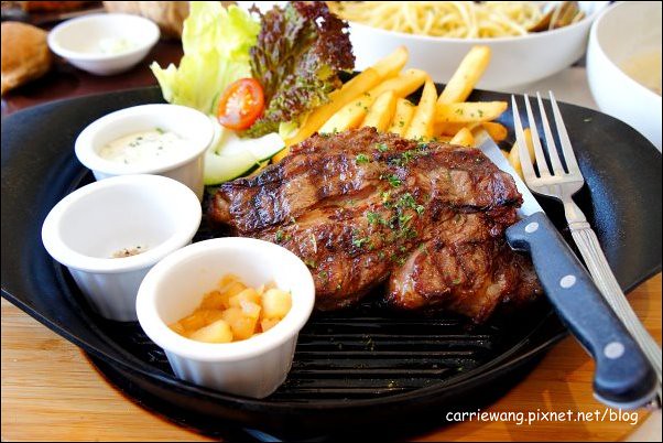 【台中義大利麵】Fatty’s義大利餐廳@公益店。台中屹立不搖的義式餐廳，牛排意外的好吃 @飛天璇的口袋