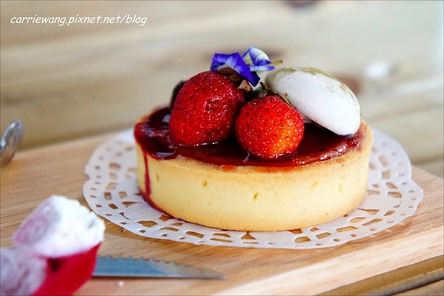 【台中蛋糕甜點】菈唯思法式甜點．La Vie Douce。檸檬塔酸不溜丟，但是好吃又驚艷，逢甲商圈美食推薦！ @飛天璇的口袋